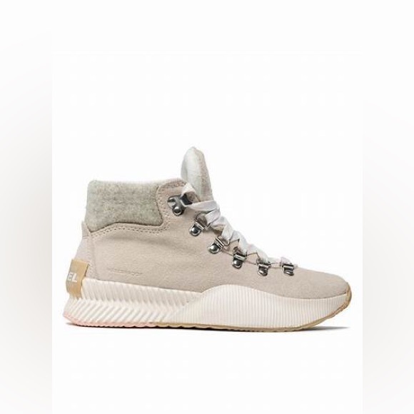 Sorelš¤Out N About III Conquest Beige Waterproof Boot - Picture 13 of 13